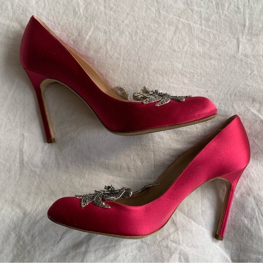 Manolo Blahnik Swan Embellished Satin Pump Heels Silver Sequin Hot Pink Fuschia - Picture 5 of 11